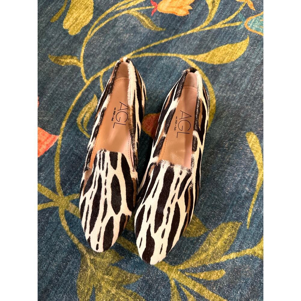 New AGL Brown and White Fur Slip-On Flats Size 36 / 5.5
